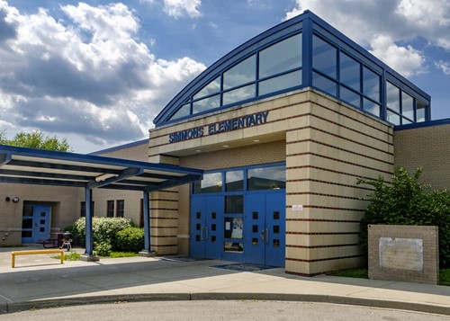 Simmons Elementary School, Woodford County