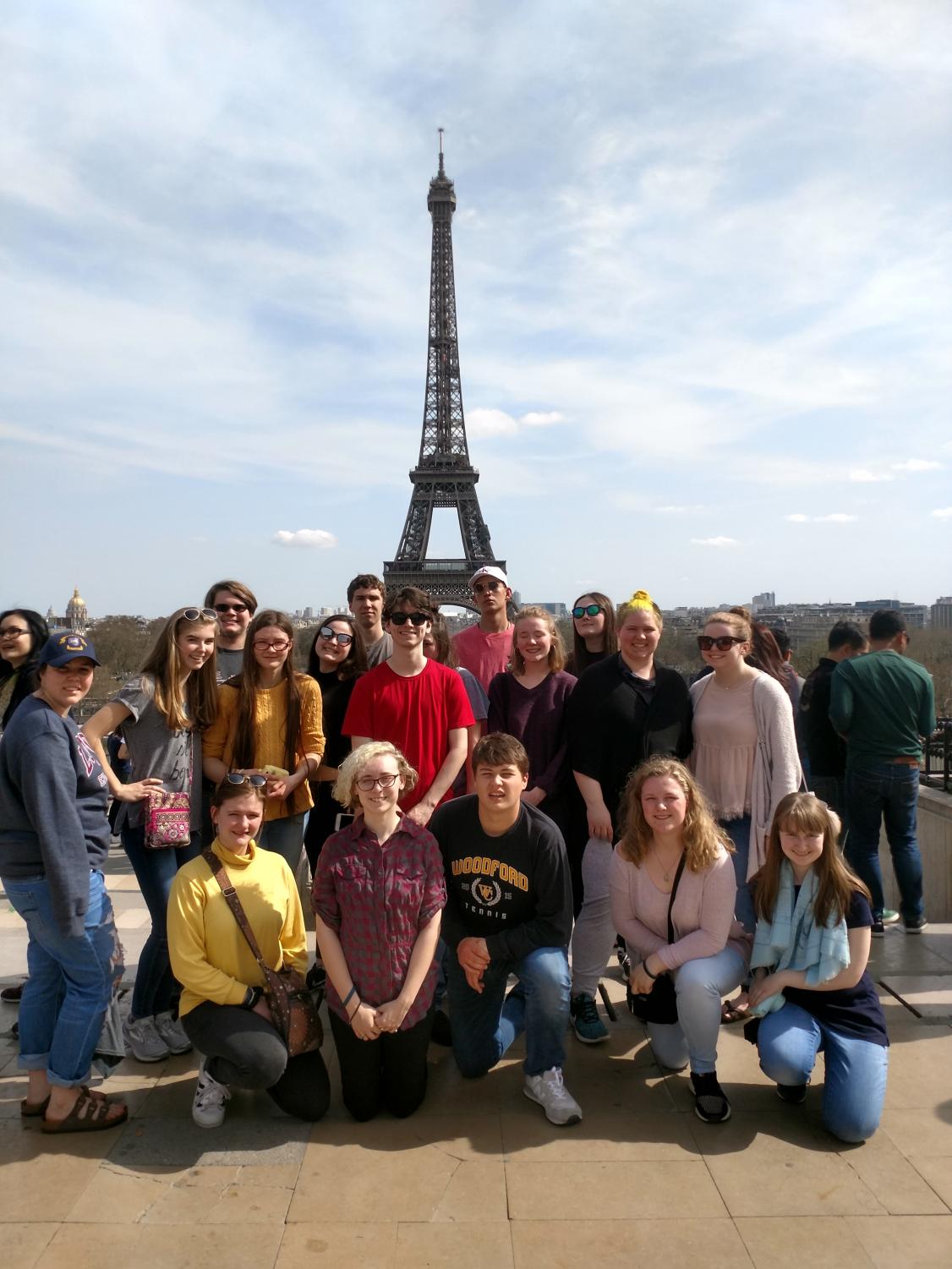 All attendees of the Woodford County Europe Trip Pose in front of the Eiffle Tower.
(Back Row: Connor Akers (11), Liam Burke (11), Sarah Goforth (11) Middle Row: Hannah Brady (11), Addison Beck (11), Hannah Kinkade (12), Emily Brookfield (11), Caleb Cheser (11), Maddie Gatewood (11), Josie Coyle (11), Audrey Spillman (10), Caroline Crane (11) Front Row: Grace Royalty (11), Emily Tackett (11), Mason McIntyre (11), Anna Manges (11), Amanda Cooper (12).)