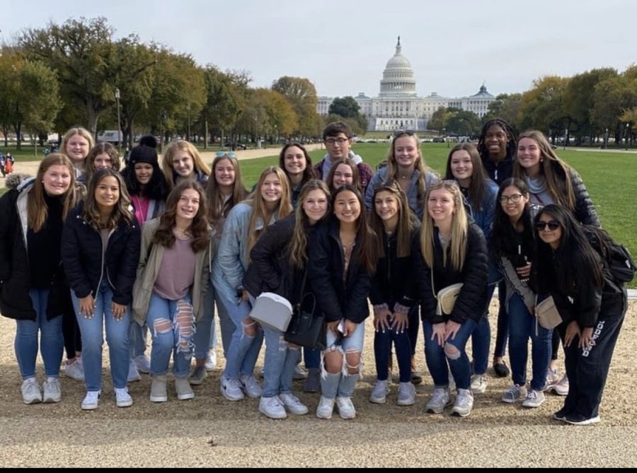 Woodford FCCLA smiles wide in front of the Nations Capitol building!