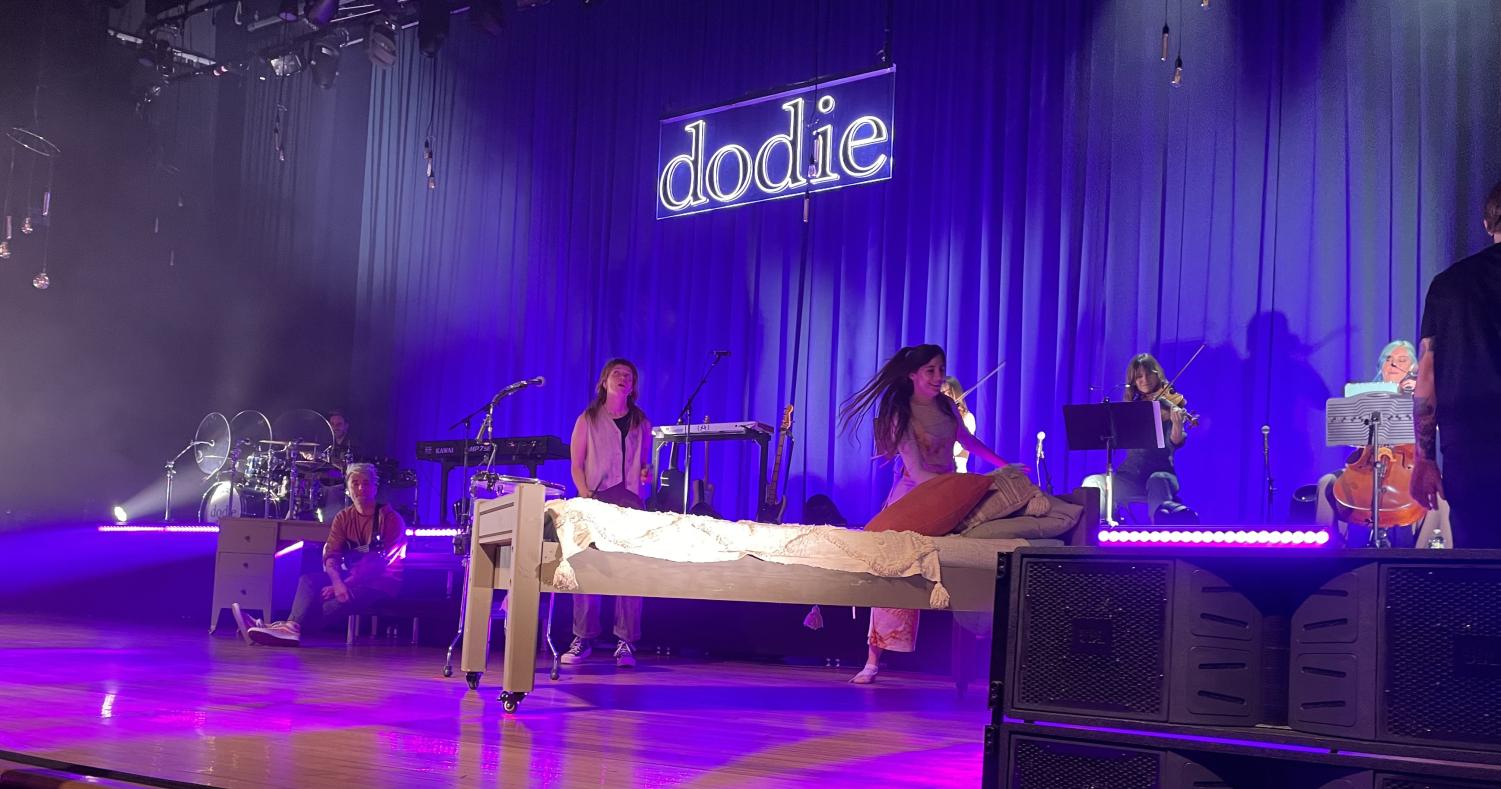 dodie+at+The+Ryman%3A+An-Almost-Front+Row+Experience