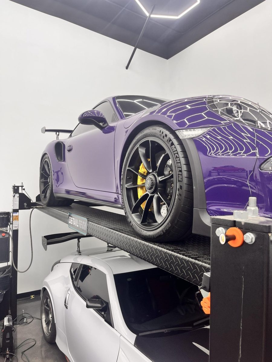 Porsche 911 gt3rs in a beautiful purple spec 