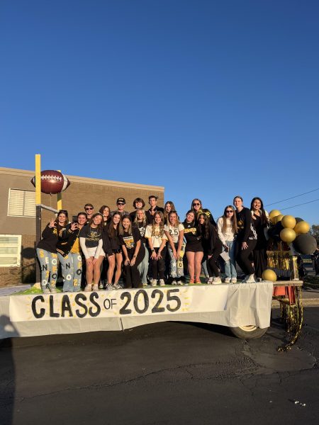 Class of 2025 in the Homecoming Parade 